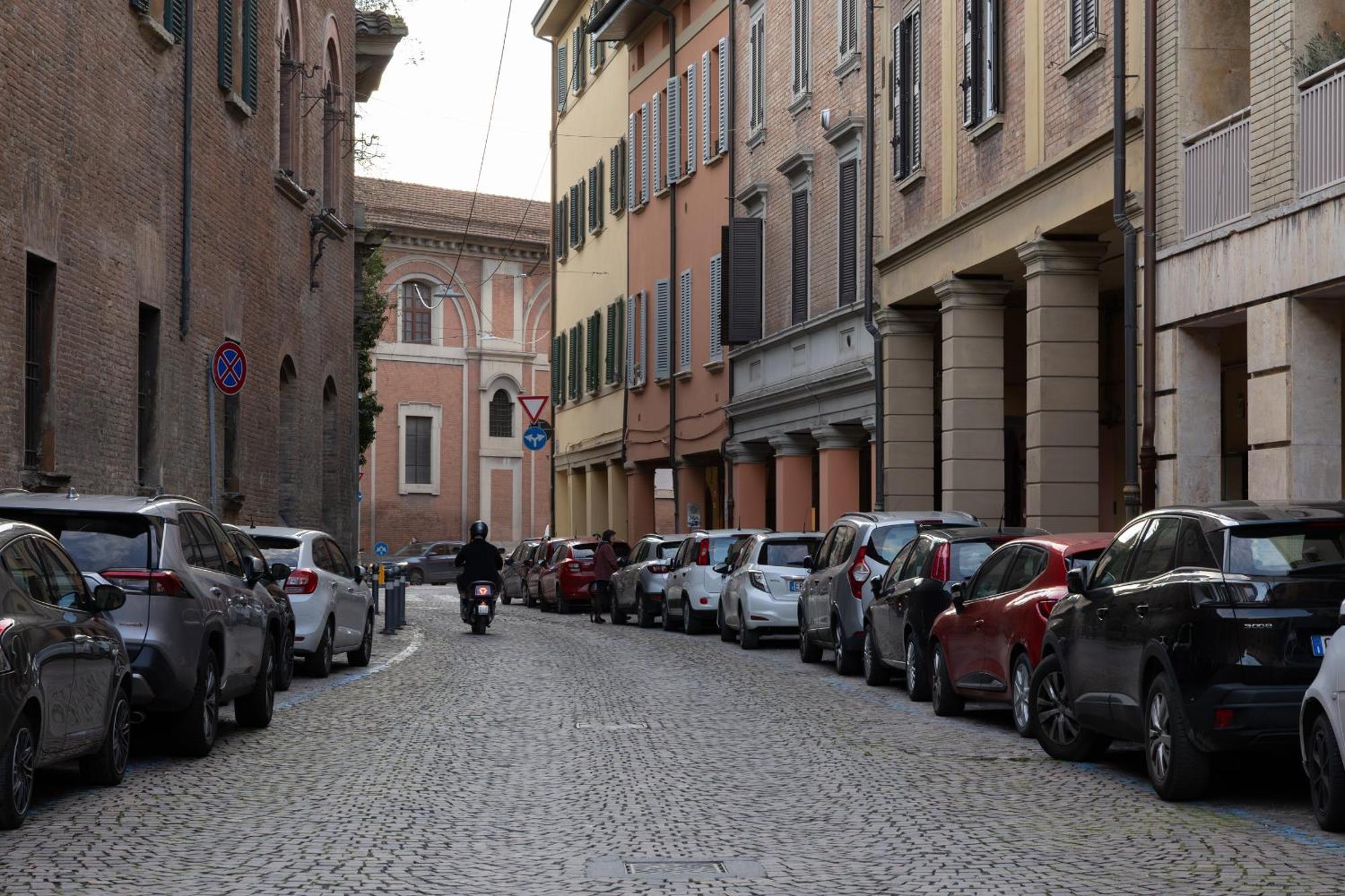 Collegio Di Spagna 13 — Photos 2